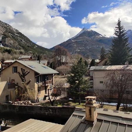 Maison Calme Independante Et Vue Sur Les Montagnes Briançon Dış mekan fotoğraf