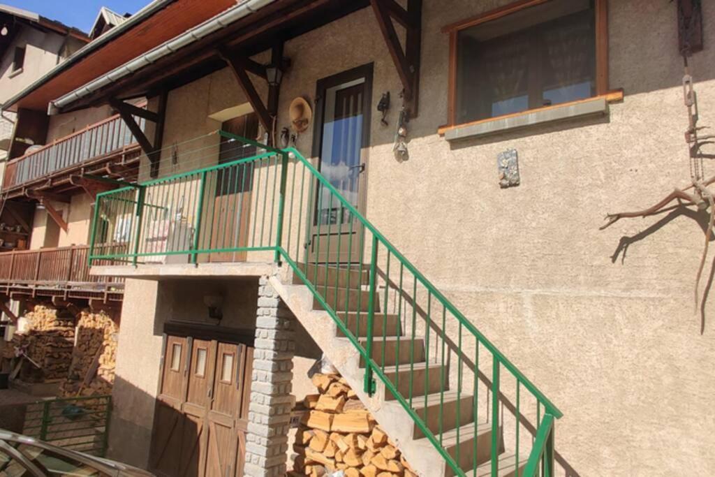 Maison Calme Independante Et Vue Sur Les Montagnes Briançon Dış mekan fotoğraf